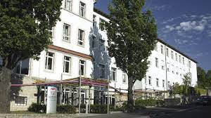 Im könig ludwig steht körperliche und seelische erneuerung im vordergrund. Success Story Orthopadische Klinik Konig Ludwig Haus Kms Ag