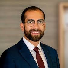 Jeffrey Olinger's Instagram, Twitter & Facebook