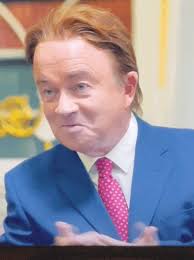 @giraffehouse's video Tweet