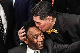 Você sabia que o @whatsapp lançou o serviço de pagamentos no brasil? Pele Pays Tribute To Diego Maradona One Day We Will Play Ball Together In The Sky