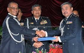 Tan sri dato' sri noor rashid ibrahim bersama puan sri datin sri shahriza saad @ mansor menaiki kenderaan istiadat ke balai pengawal pulapol kl. Sydney Hostage Incident Lesson For Malaysia Igp