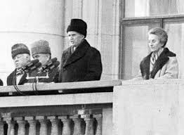 Ultimele cuvinte ale lui nicolae ceaușescu: 21 22 Decembrie 1989 RevoluÅ£ia Ajunge La Bucuresti Ultimele Cuvinte Ale Lui Ceausescu Inainte De Fuga Cu Elicopterul De Pe Sediul Cc