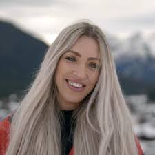 Winter vol liefde'-kijkers lopen massaal weg met Bart: "Hij verdient zijn  eigen show”