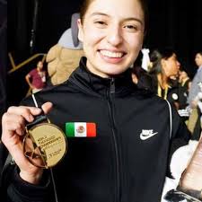 La mexicana Daniela Souza es reconocida como la mejor competidora del  Mundial de Taekwondo tras ganar una medalla de oro histórica