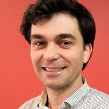 Iris Holzer (@iris_holzer)