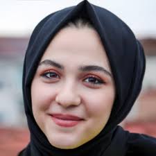 أسورة فضة بتصميم قلبين متشابكين منقوشة بأسمين من اختيارك