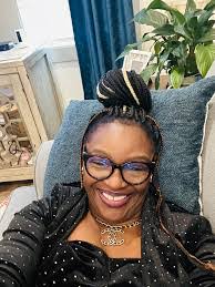 Kasi Anderson's Instagram, Twitter & Facebook