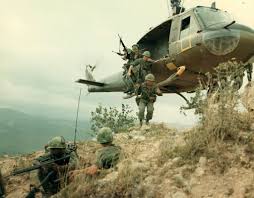 Https S Media Cache Ak0 Pinimg Com Originals Ca 58 B5 Ca58b5a2b941a7092738048377b02061 Jpg Vietnam War Vietnam War Photos Vietnam