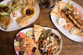 Atelier De Cuisine Apprenez A Preparer Un Mezze En 2020 Nourriture Grecque Plat Grec Recettes Tcheques