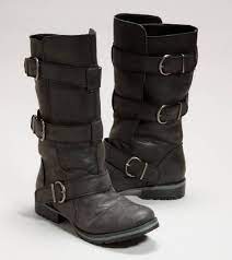 Had My Eye On These For A While They Look Versatile I Do Like How I Feel In Stompy Boots And A Dress Boots Moto Boots Biker Boots