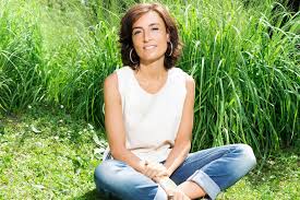 Dictionary collections quiz community contribute certificate Conseillere Aux Sport Nathalie Iannetta De Canal A L Elysee