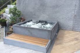 Bain A Remous En Beton Noel Levant L Unique Vrais Evenements Les Davantage Elegants Ensuite Attendus En 2020 Amenagement Jardin Jacuzzi Exterieur Terrasse Jacuzzi