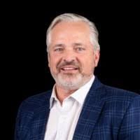 Mike Breit's Instagram, Twitter & Facebook