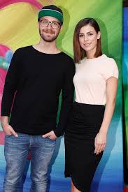 Alle news, infos, video und schlagzeilen über popsängerin. Lena Meyer Landrut Und Mark Forster Heissen Baby Willkommen
