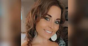 Dania Alkhateeb's Instagram, Twitter & Facebook