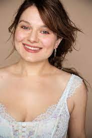 Ivy Holman's Instagram, Twitter & Facebook