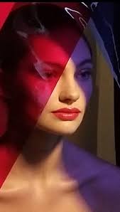 Loni Hale (@LoniHale)