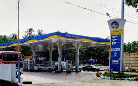 The latest review staff at petrol pump was posted on nov 5, 2019. Pune Petrol Pump Launches Atmanirbhar Campaign Asks People To Fill Their Own Fuel Whatshot Pune