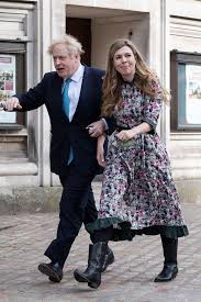 His future wife had been an adviser to john whittingdale, then culture secretary, and sajid javid when he was at. Fashion Looks Der Style Von Carrie Johnson Gala De