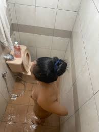 Asian girl bathroom spy - FSI blog