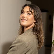 Marlena Schultz's Instagram, Twitter & Facebook