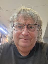 Steven Mattos's Instagram, Twitter & Facebook