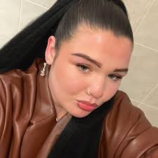 Laura Schepens (@xlauras) • Facebook, Connect with friends