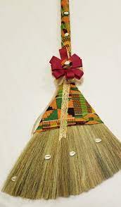 Excited To Share The Latest Addition To My Etsy Shop African Kente Print Wedding Broom Https Etsy Wedding Broom African Traditional Wedding African Wedding