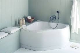 25 Petites Baignoires Et Baignoires Sabot Gain De Place Petite Baignoire Baignoire Baignoire Sabot