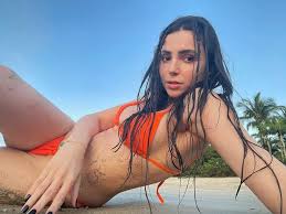 Im making £80k a month as Wonder Woman lookalike – fans ask me for kinky  vids - Daily Star