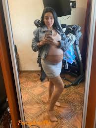 Pregnant Brunette In Sheer Pantyhose - 13 Pics | xHamster