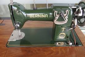Images Ricardostatic Ch Images T 1800 V1 Product Live 902176070 V0 1 Naehmaschinen Antike Versenkbare Bernina Naehmaschine