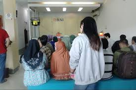 Transjakarta corridor 1 is a bus route operated by the transjakarta rapid transit system in jakarta, indonesia. Cara Mengaktifkan Pin Kartu Atm Bni Terblokir Tergampang Uangindonesia Com