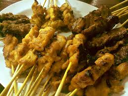 Baiklah, sebelum kita berpisah redaksi berharap awak semua dapat kongsikan post ini iaitu senarai gambar. 10 Menu Makanan Hari Raya Paling Popular Di Malaysia Blog Leo Pluto