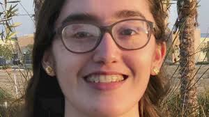 Adriana Alvarado, hija de campesinos mexicanos de California es aceptada en  prestigiosa universidad