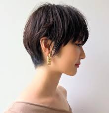 秋からのおしゃれを満喫 30 40代に似合う ハンサム小顔ショート lee 40代 ヘアスタイル ショート 髪型 ミセス 髪型