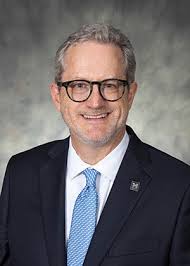 Robert Eber's Instagram, Twitter & Facebook