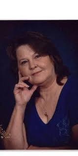 Susan Crossland's Instagram, Twitter & Facebook