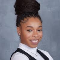 Carly Bean's Instagram, Twitter & Facebook