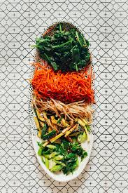 Easy Bibimbap With Gochujang Sauce Minimalist Baker Recipes Recipe Gochujang Bibimbap Gochujang Sauce