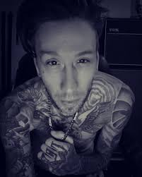 Chris Hollywood (@ChrisHollywood1)