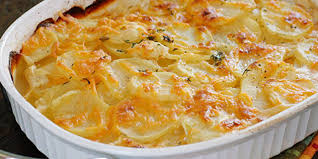 Siamo abituati alla classica parmigiana di melanzane, alla versione con le zucchine o alla sfiziosa variante con alici ma anche questa variante ha proprio tutto: Ricetta Parmigiana Di Patate Calabrese Buonissima E Alcubo