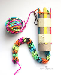 And you can actually make something from beginning to end in less than 10 minutes. Cardboard Roll Snake Knitting Repeat Crafter Me Finger Knitting Projects Finger Weaving Easy Knitting Projects