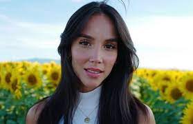 Join facebook to connect with paola di benedetto and others you may know. Paola Di Benedetto Returns Single Over With Fede Curler Ruetir