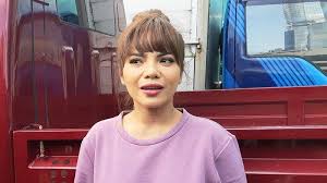 Dinar candy kepanasan karena main game balon dikolom renang bersama billy syahputra. Merasa Tak Dihargai Dinar Candy Kecewa Dan Akan Berkarier Di Luar Negeri Tribunnews Com Mobile