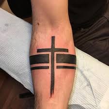 Now that tattoos are such a significant part of personal adornment and an embodiment of free will, those of a religious mindset have taken to cross body art to demonstrate their faith. What Are Cross Tattoos Paperblog