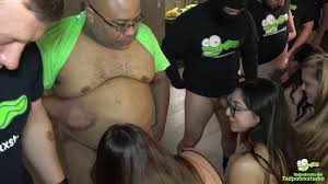 TadpoleXStudio - Chicago Exxxotica Friday Night Orgy...