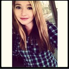 Audrey schwarz (@reyrey678)