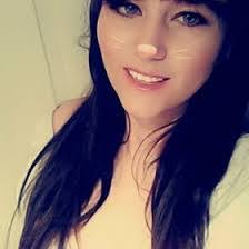 April Nickles's Instagram, Twitter & Facebook