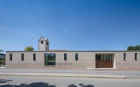 1972 wurde das alte haus angebaut und komplett. Haus Der Kirche Freising Brandl Eltschig